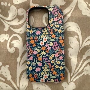 Casely Floral Pattern Phone Case - Multicolor iphone16 pro